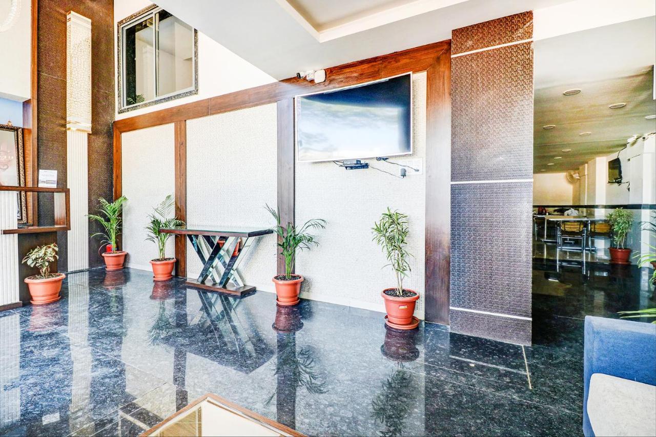 Fabhotel Pishori Inn Ιντόρ Εξωτερικό φωτογραφία