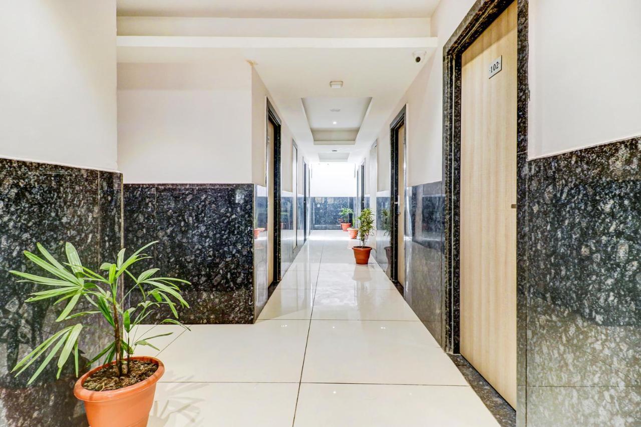 Fabhotel Pishori Inn Ιντόρ Εξωτερικό φωτογραφία