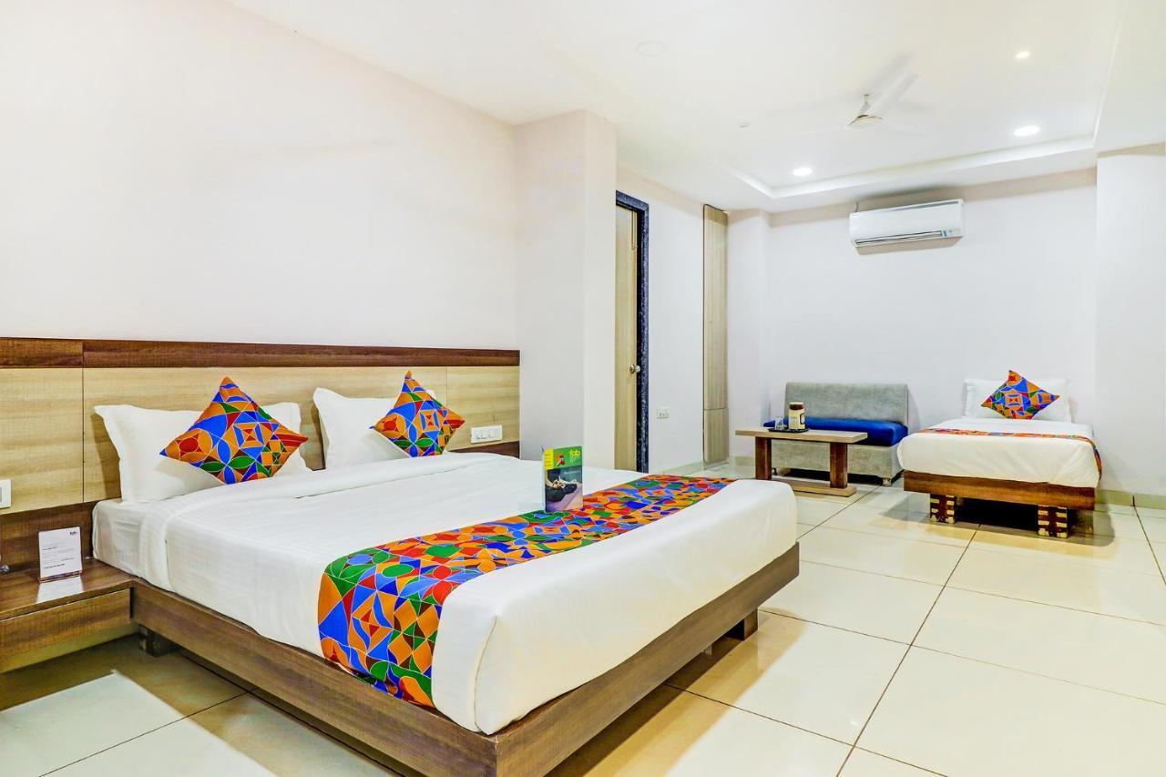 Fabhotel Pishori Inn Ιντόρ Εξωτερικό φωτογραφία