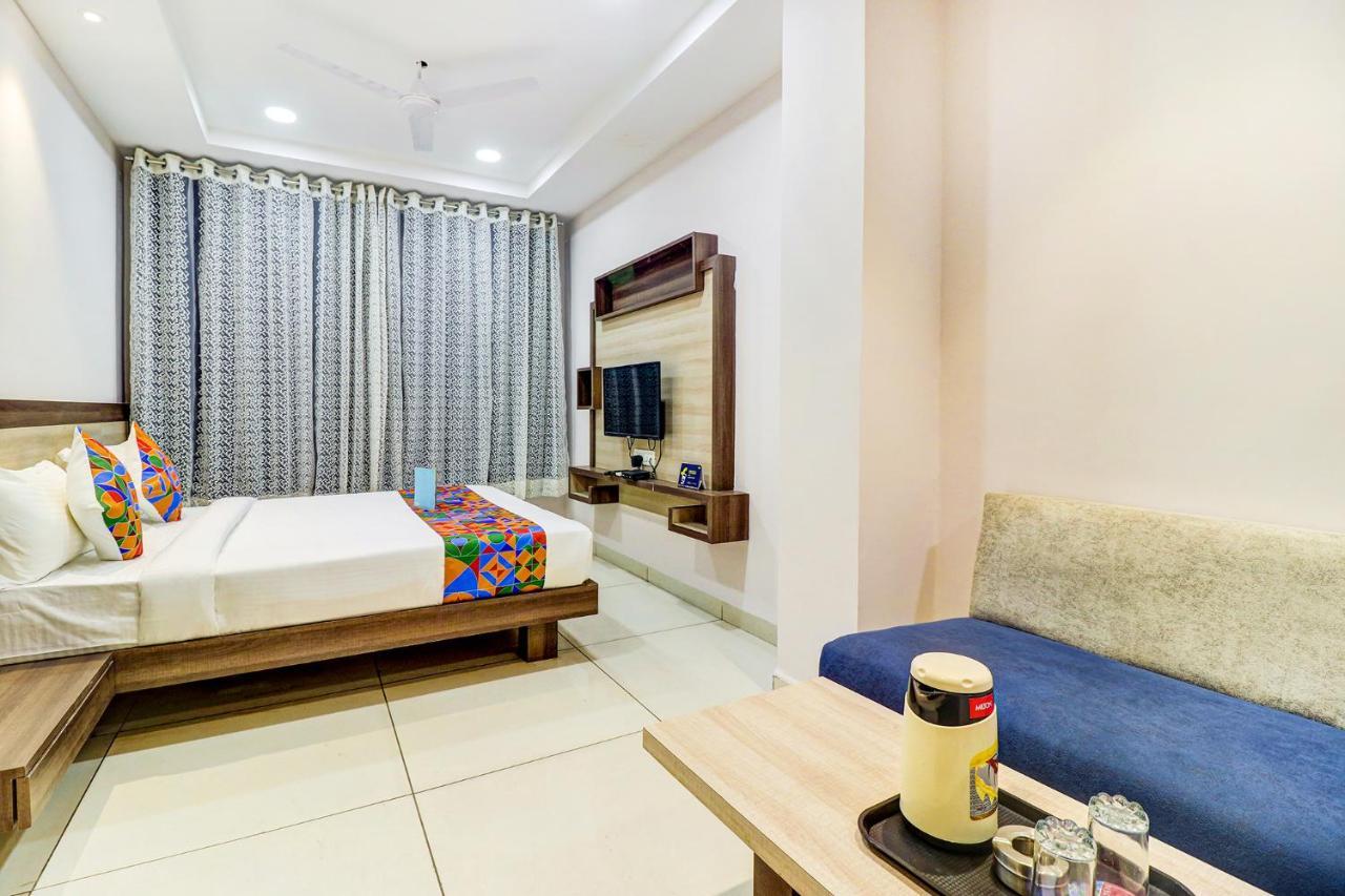 Fabhotel Pishori Inn Ιντόρ Εξωτερικό φωτογραφία