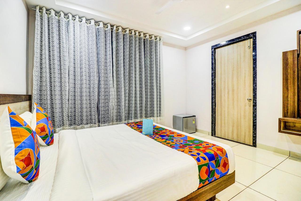 Fabhotel Pishori Inn Ιντόρ Εξωτερικό φωτογραφία